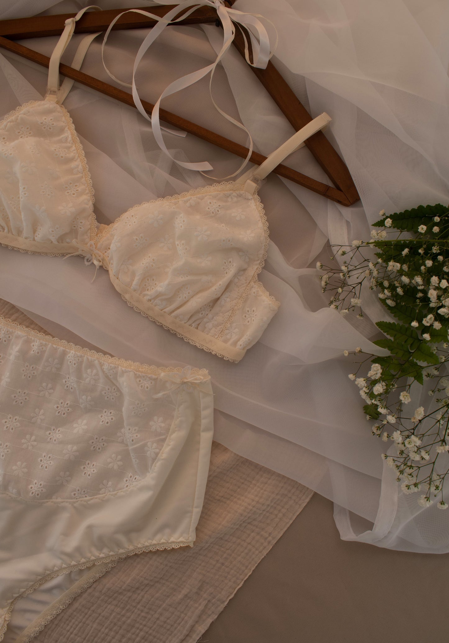 SET BATA CLELIA + CONJUNTITO MATERNAL